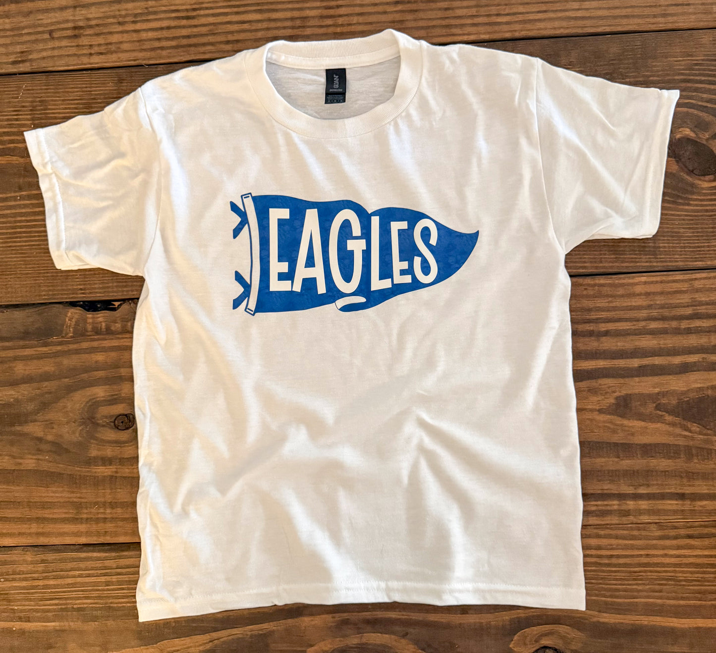 EAGLES PENNANT TEE
